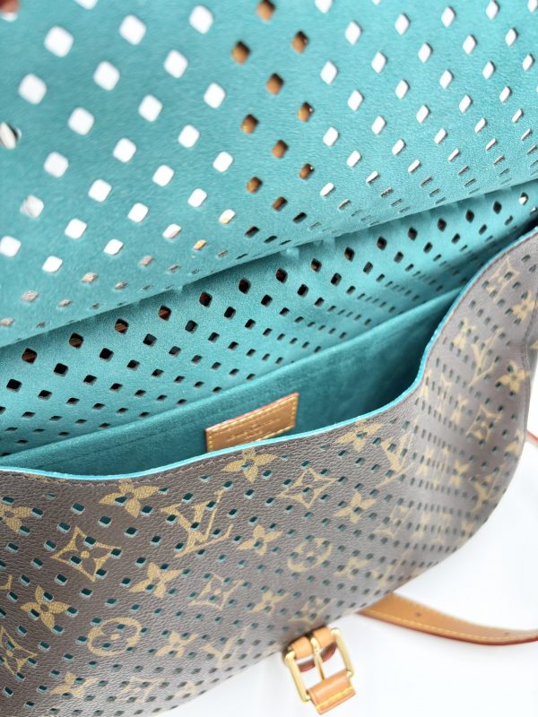 LOUIS VUITTON Saumur Perforated - immagine 8