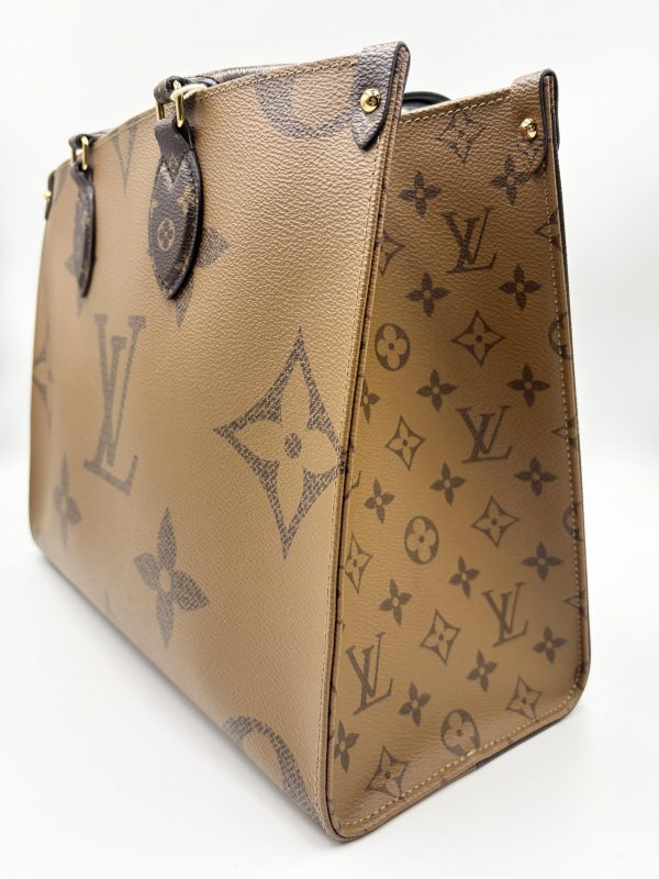 LOUIS VUITTON OntheGo MM - immagine 3