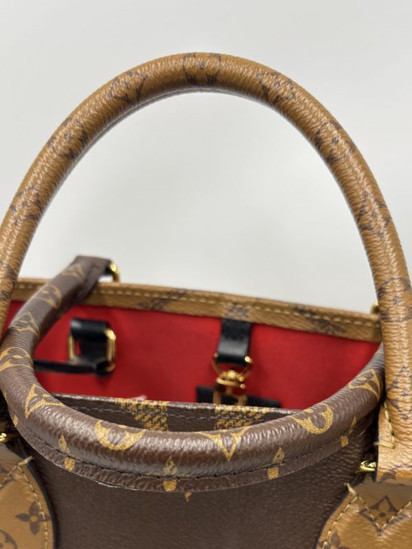 LOUIS VUITTON OntheGo MM - immagine 8