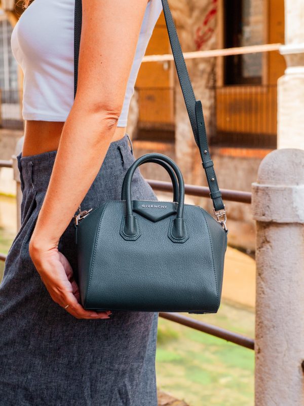 GIVENCHY Mini antigona – Bild 2