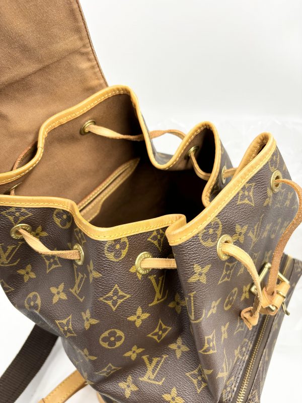 LOUIS VUITTON Montsouris GM - Image 12